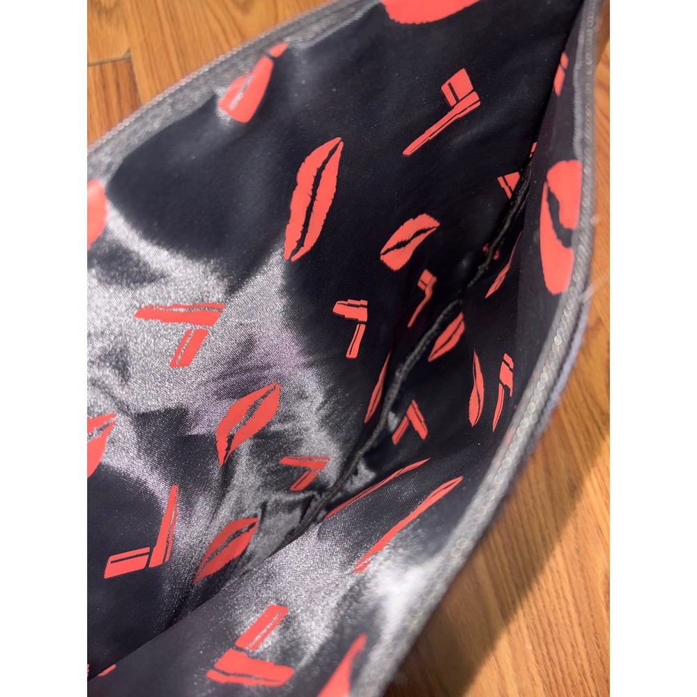 Red & Black Women's Cosmetic Zipper Pouch‎ Faux Leather - Picture 3 of 3